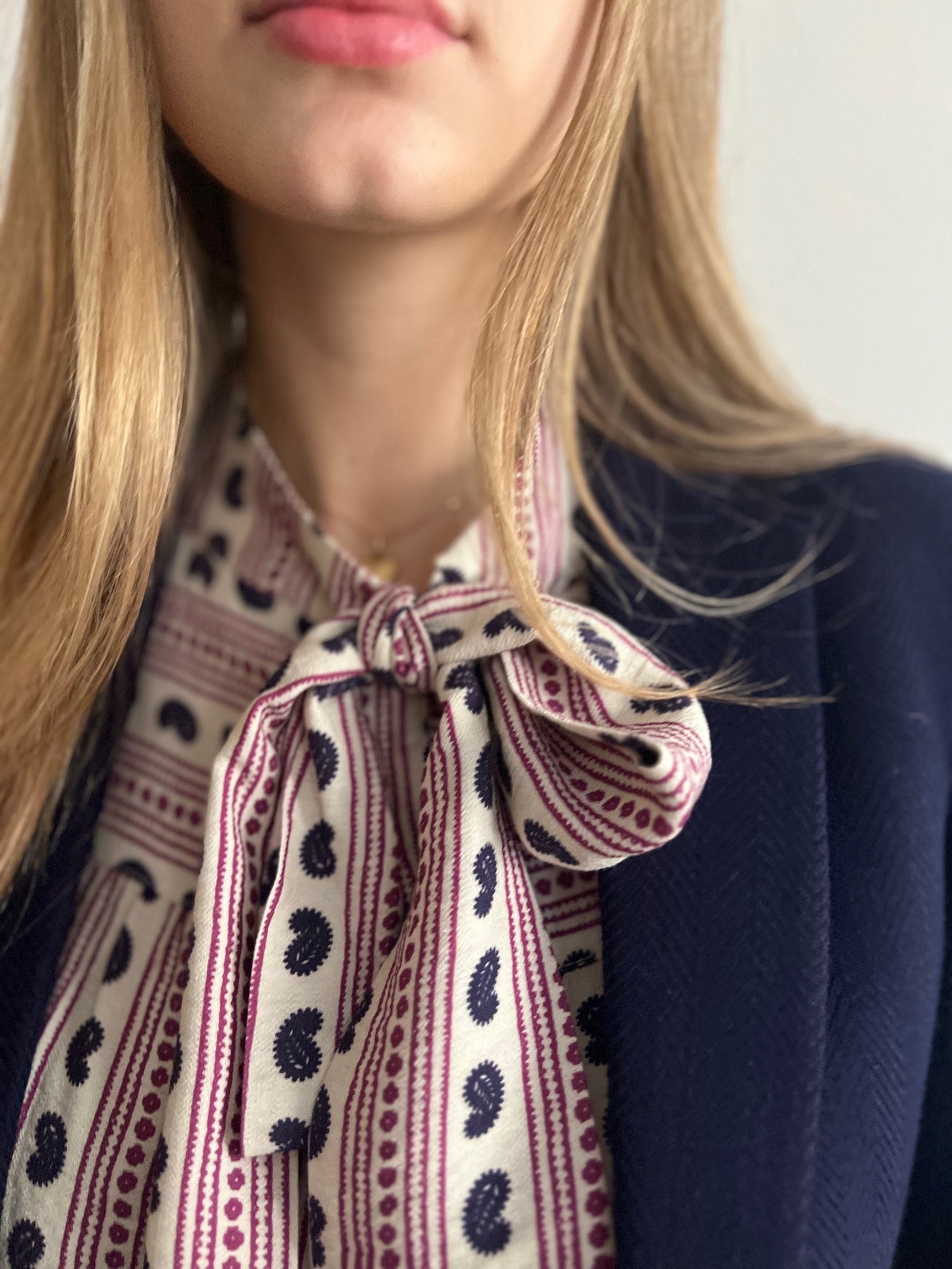 Blouse lavallière rose desbois