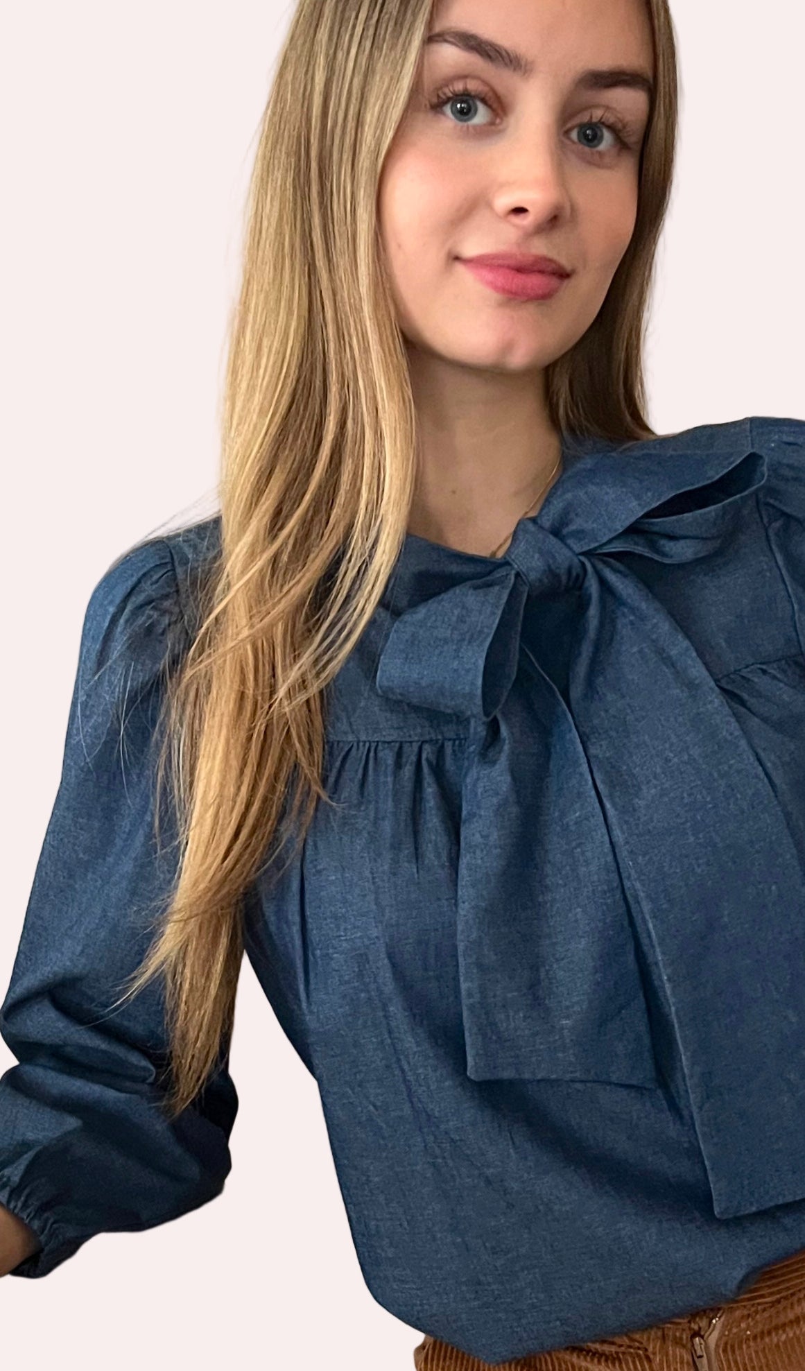 Blouse lavallière rose desbois
