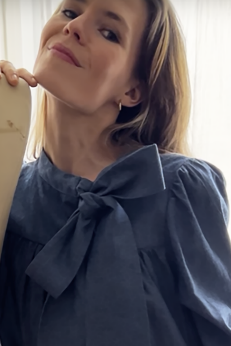 Blouse avec noeud rose desbois